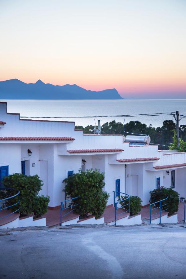 باليستراتي Petruso Resort الغرفة الصورة